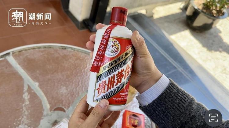 花30万买12瓶茅台5瓶是假酒，高仿茅台如何诞生？